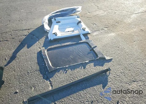 2020 Jeep Wrangler Unlimited Sport z USA, uszkodzony, nr VIN 1C4HJXDN2LW241428